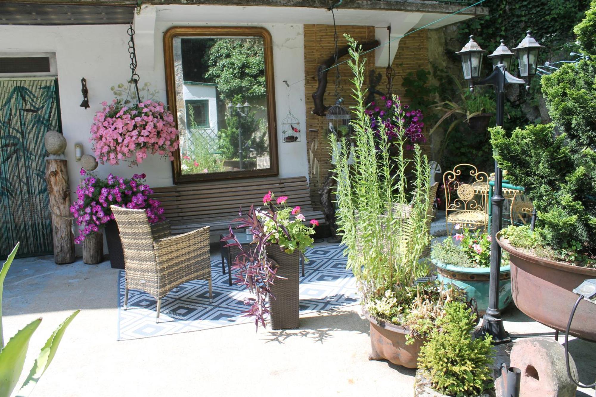Studio Malou, Cuisine, Salle D'Eau, Terrasse Amenagee Olliergues Eksteriør billede